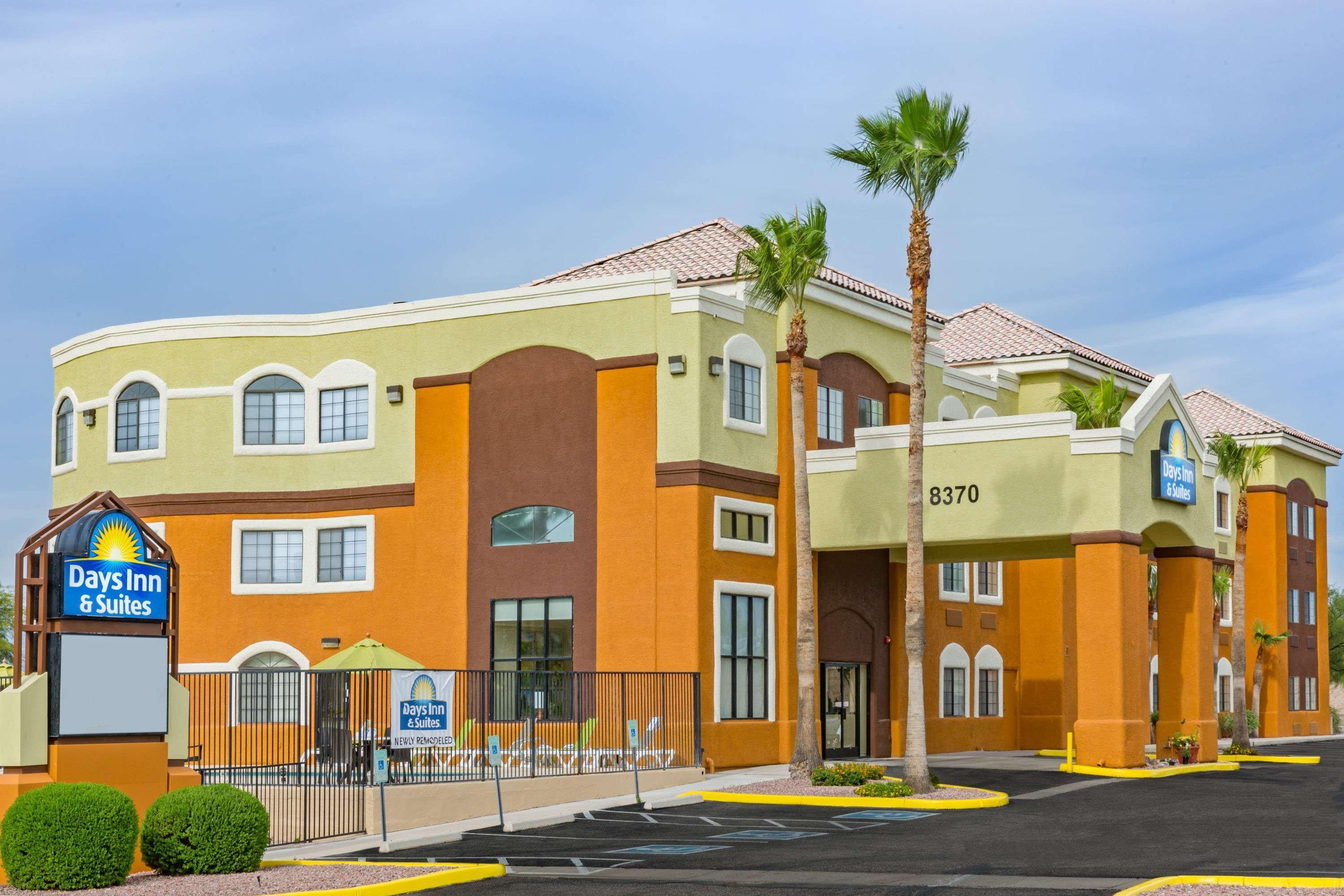 Days Inn & Suites By Wyndham Tucson/Marana Cortaro Exterior photo