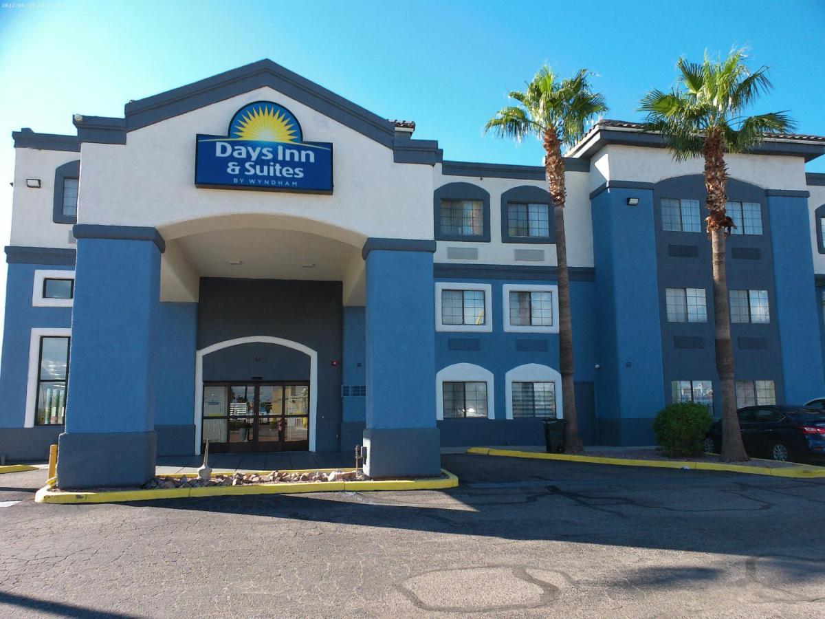 Days Inn & Suites By Wyndham Tucson/Marana Exterior photo