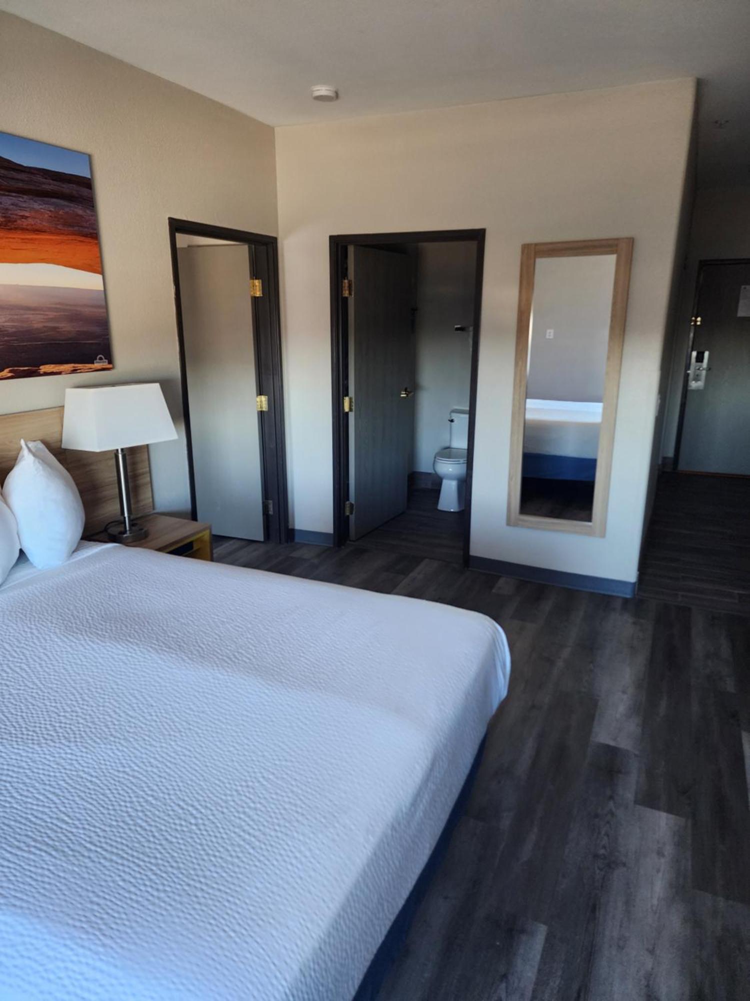 Days Inn & Suites By Wyndham Tucson/Marana Cortaro Exterior photo