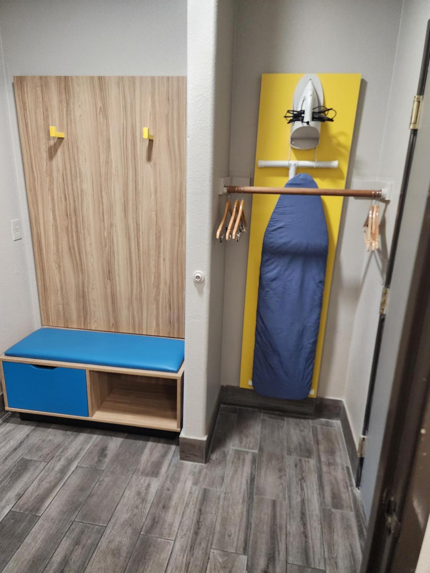 Days Inn & Suites By Wyndham Tucson/Marana Cortaro Room photo