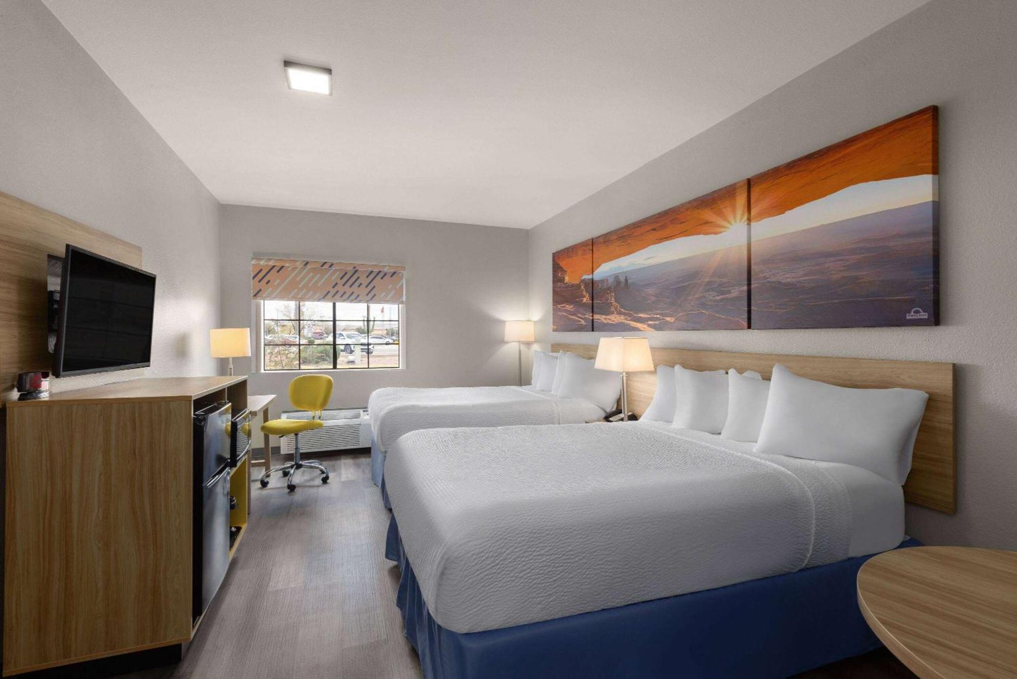 Days Inn & Suites By Wyndham Tucson/Marana Cortaro Exterior photo