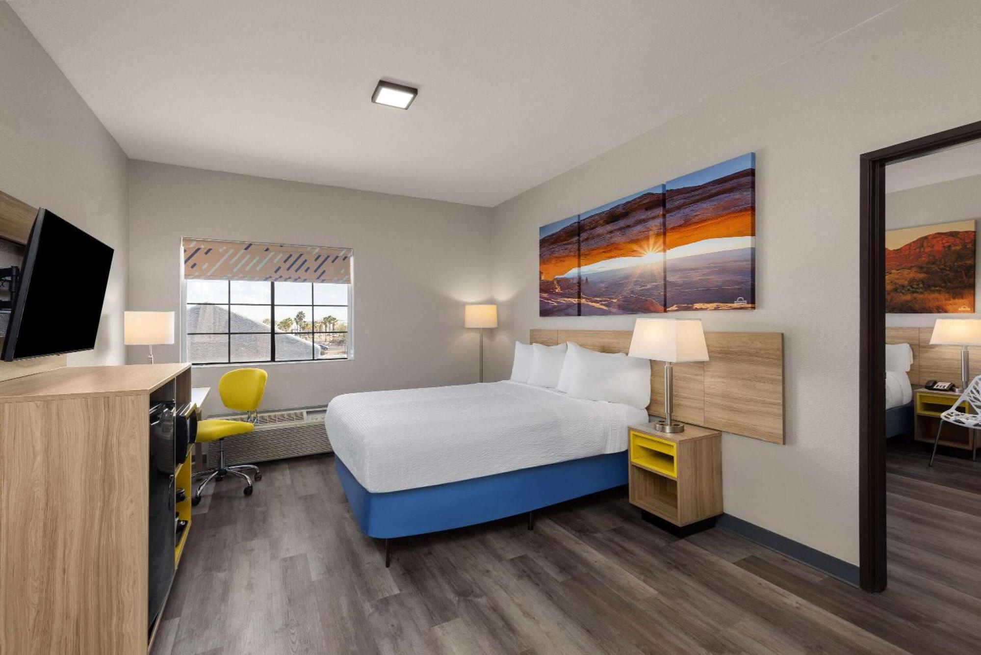 Days Inn & Suites By Wyndham Tucson/Marana Cortaro Exterior photo