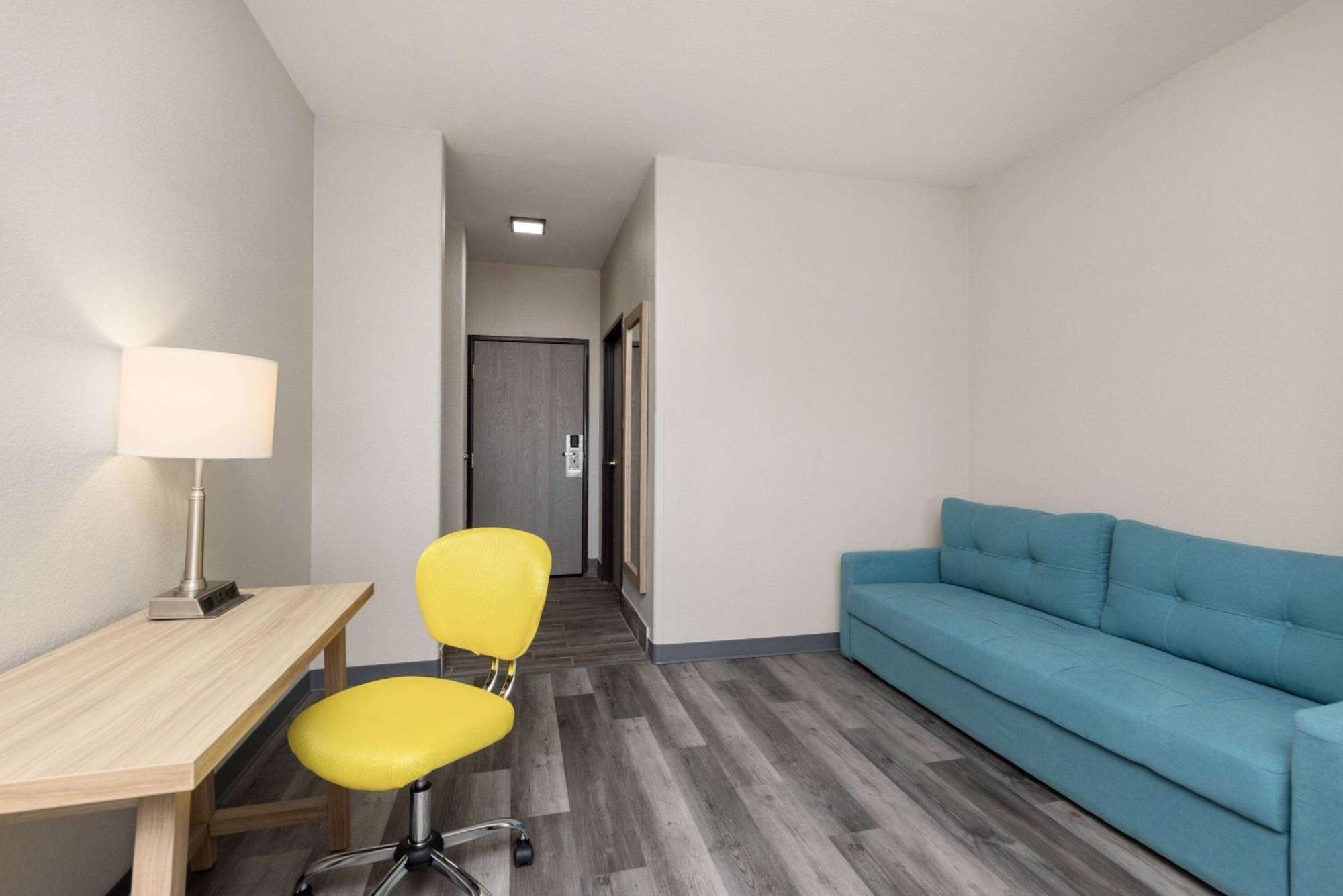 Days Inn & Suites By Wyndham Tucson/Marana Cortaro Exterior photo