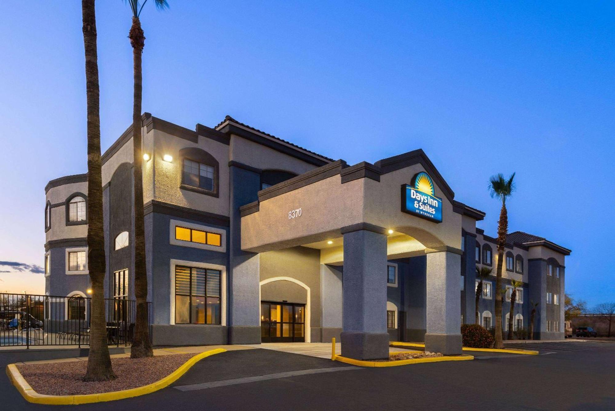 Days Inn & Suites By Wyndham Tucson/Marana Cortaro Exterior photo