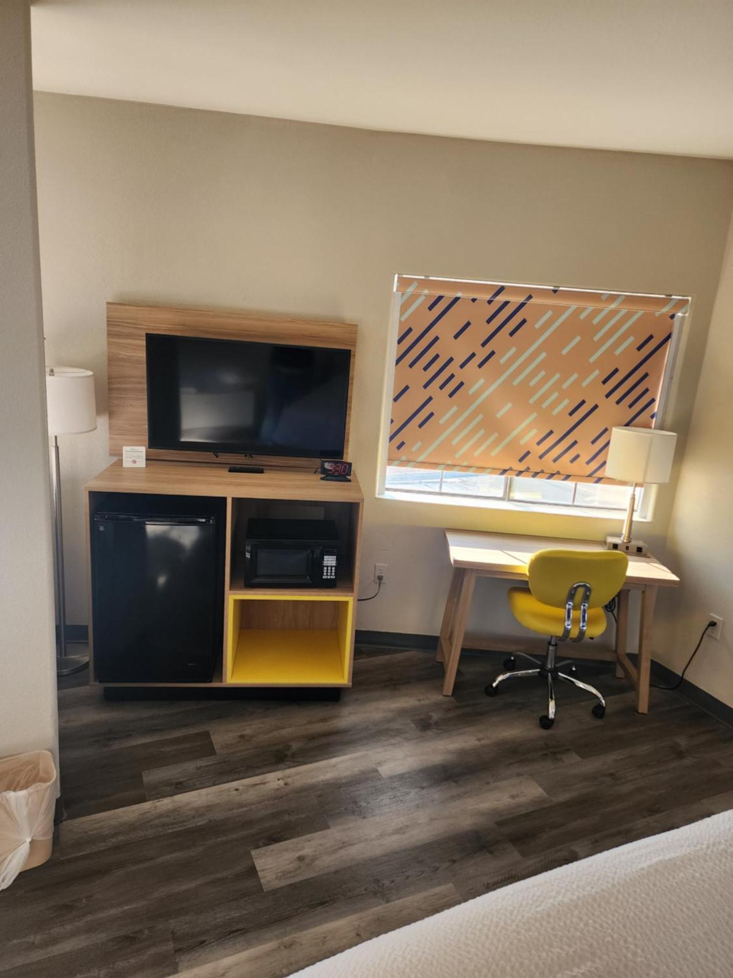 Days Inn & Suites By Wyndham Tucson/Marana Cortaro Room photo