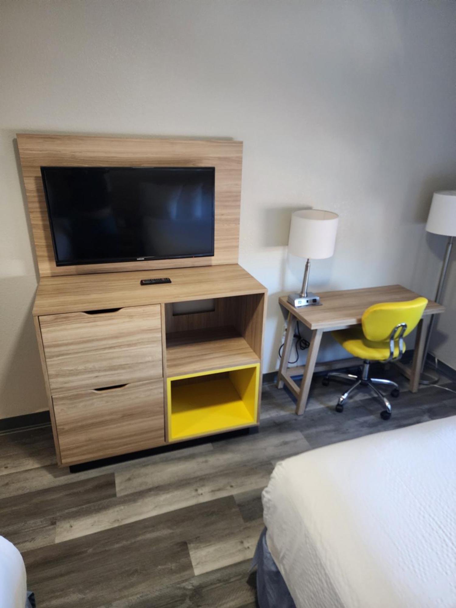 Days Inn & Suites By Wyndham Tucson/Marana Room photo