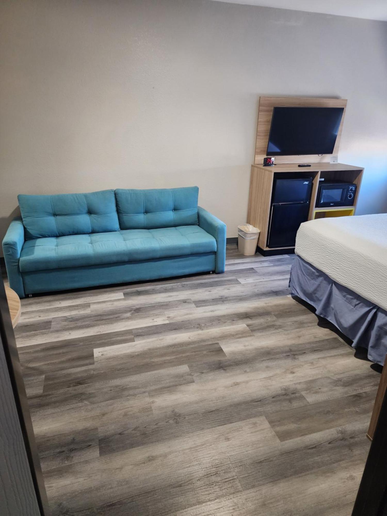 Days Inn & Suites By Wyndham Tucson/Marana Cortaro Room photo